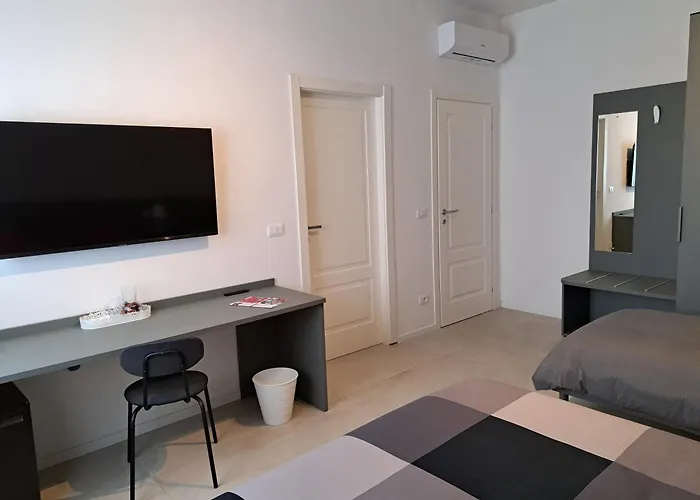 Bolognamania Rooms-saffi Konukevi 3*