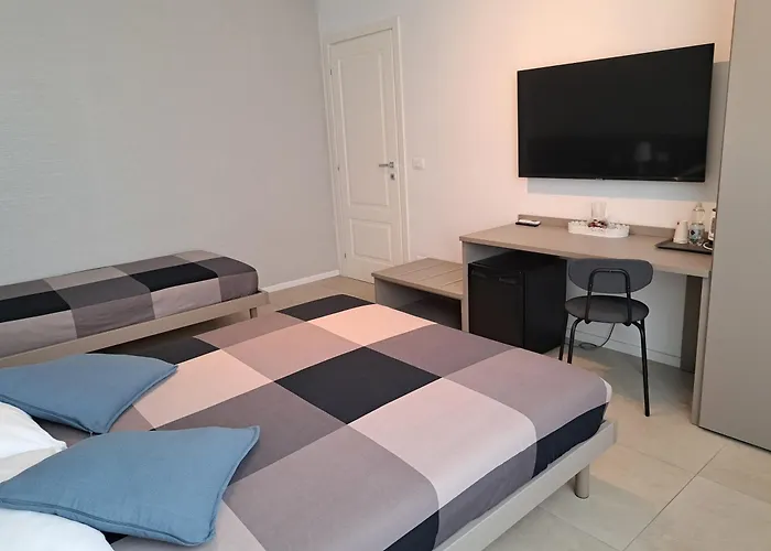 Bolognamania Rooms-saffi 3* Bolonya