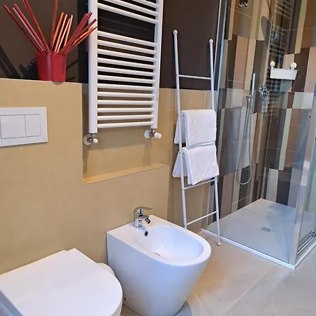 Bolognamania Rooms-saffi 3* Болонья