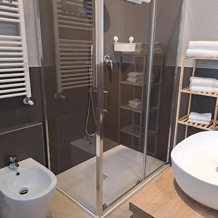 Bolognamania Rooms-saffi 3* Болонья