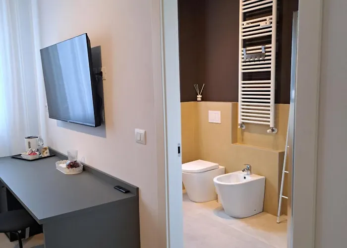 Bolognamania Rooms-saffi 3*